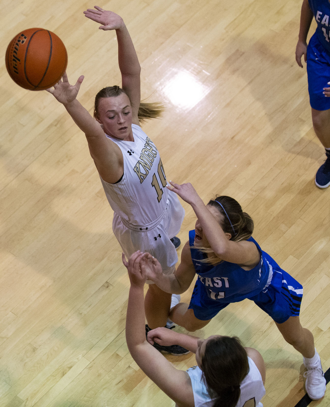 Lincoln East vs. Lincoln Southeast, 1.11